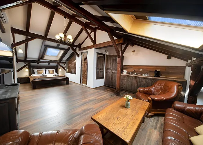 Hotel Antique - Free Private Parking