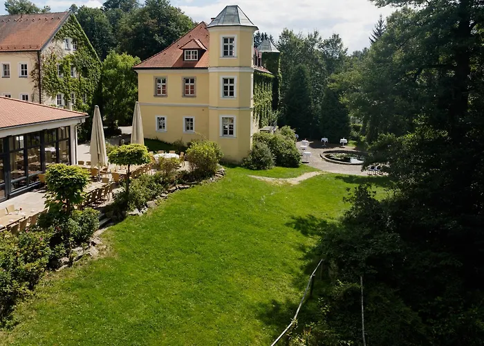 Landschloss Ernestgruen