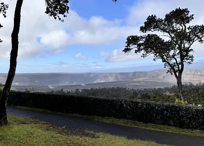 Hawaii Volcano House
