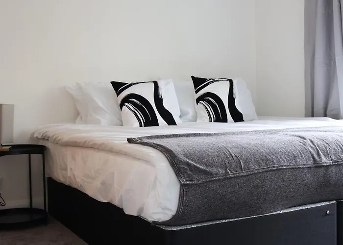 Alban Suites