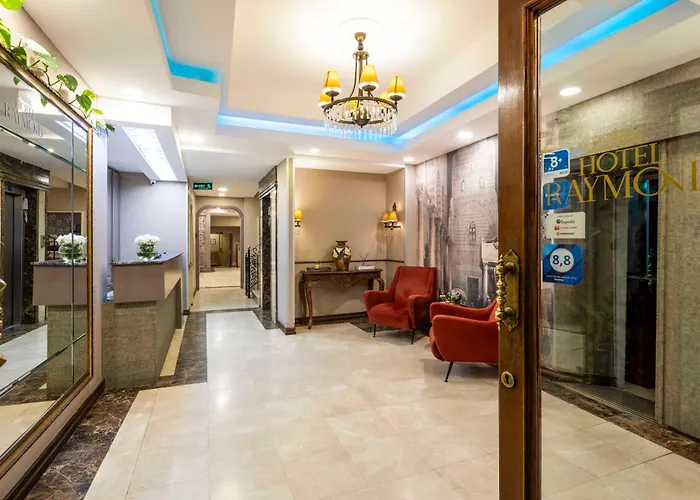 Raymond Hotel Old City