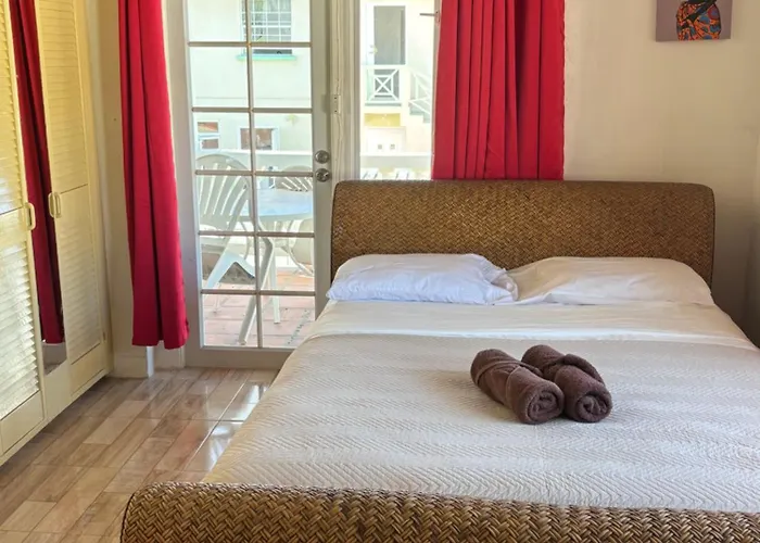 Rose Apartments