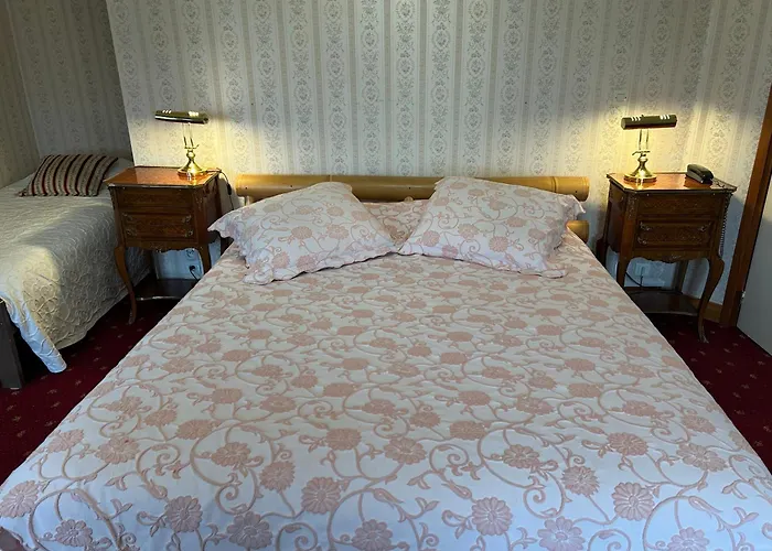 Hotel De La Loire Aux Portes De Sancerre