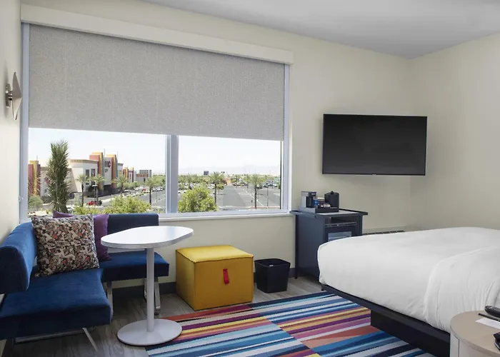 Aloft By Marriott Glendale At Westgate