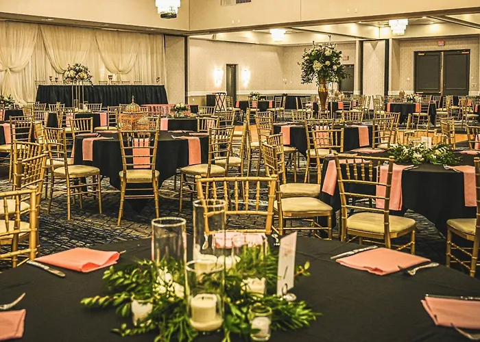 Delta Hotels By Marriott Cincinnati Sharonville