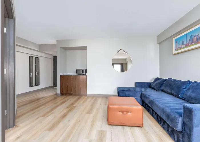 La Quinta By Wyndham Dallas Dfw Airport North