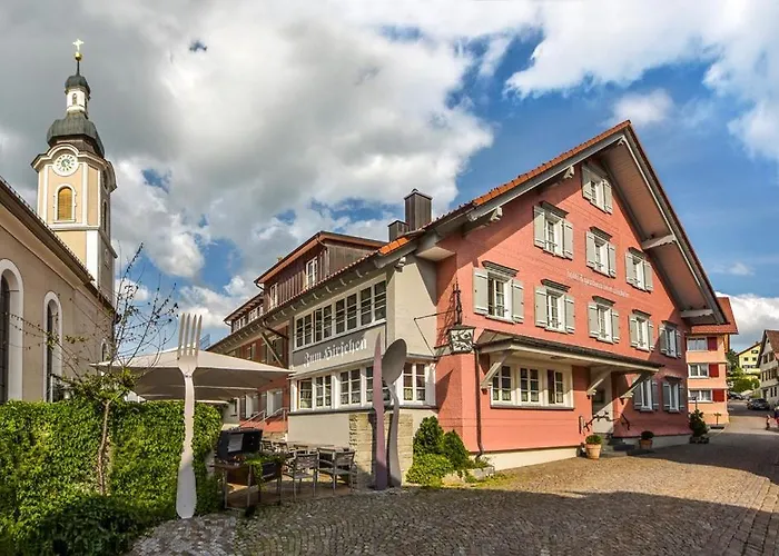 Zum Hirschen - Hotel & Gasthaus Beim Stoeckeler