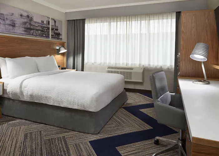 Four Points By Sheraton Windsor Downtown