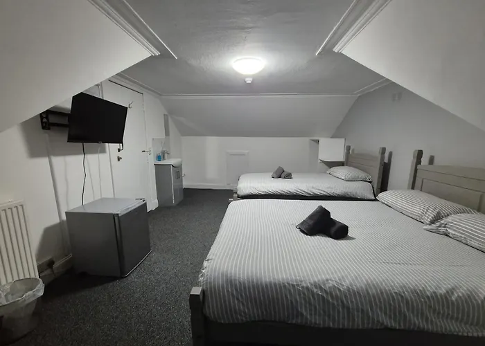 The Queens Hotel