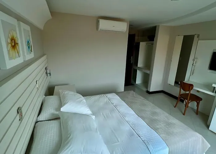 Violeta Meaípe Hotel