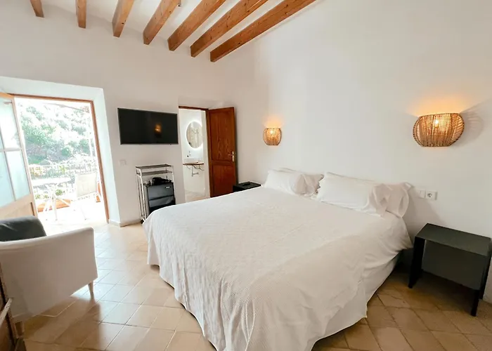Fornalutx Petit Hotel - Bed & Breakfast