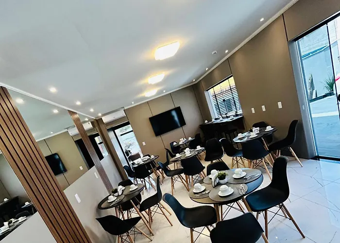 Hotel Aris