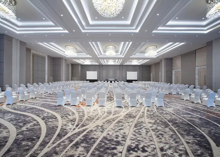 Harris Hotel & Convention Cibinong City Mall Bogor