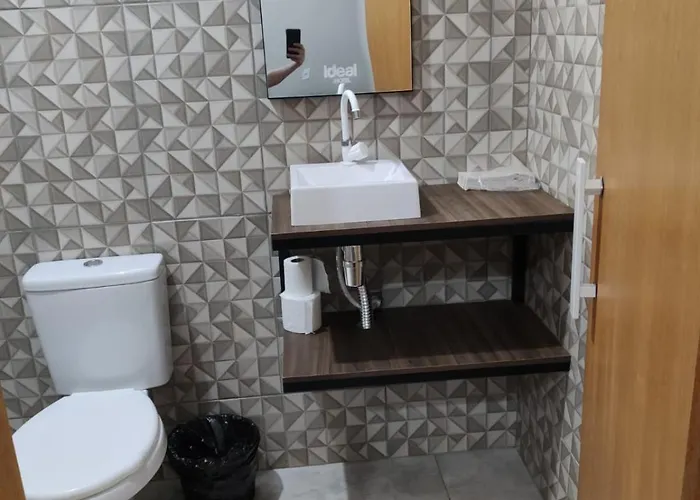 Ideal Hotel