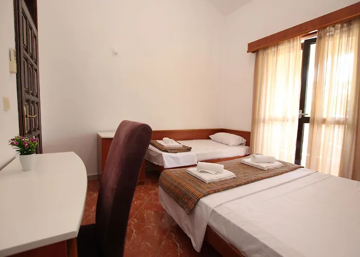 Magnolia Rooms And Apartments