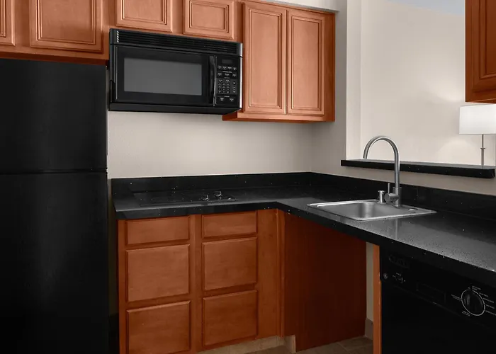Larkspur Landing Extended Stay Suites Campbell