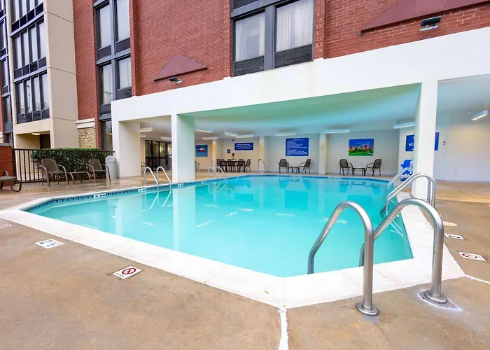 Heritage Inn & Suites The Woodlands, Trademark By Wyndham