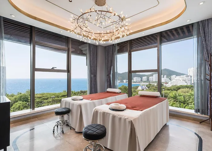 Sanya Dadonghai Seaview Hotel