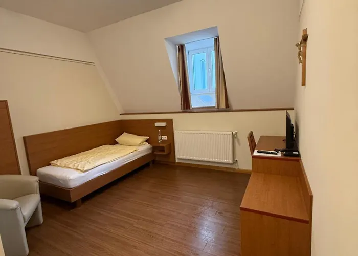 Gaestehaus Schweiklberg