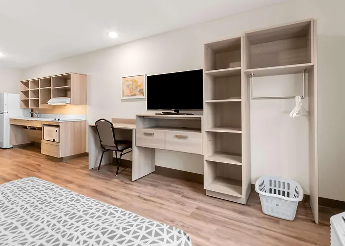 Woodspring Suites Pensacola West