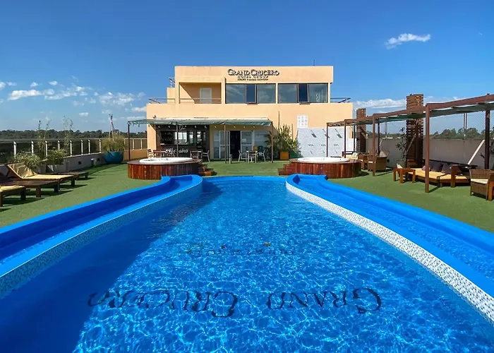 Grand Crucero Hotel