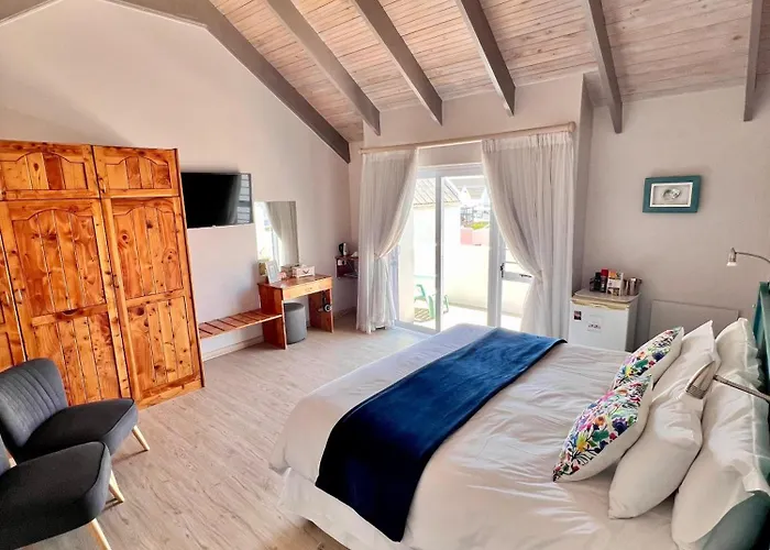 Baywatch Guest House