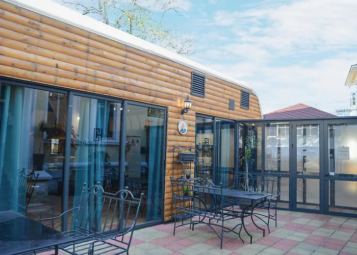 City House Family Hotel & Restaurant
