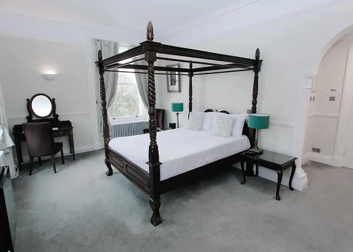 Hatton Court Hotel