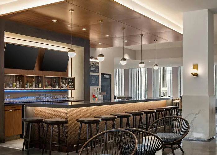 Courtyard By Marriott St Paul Downtown