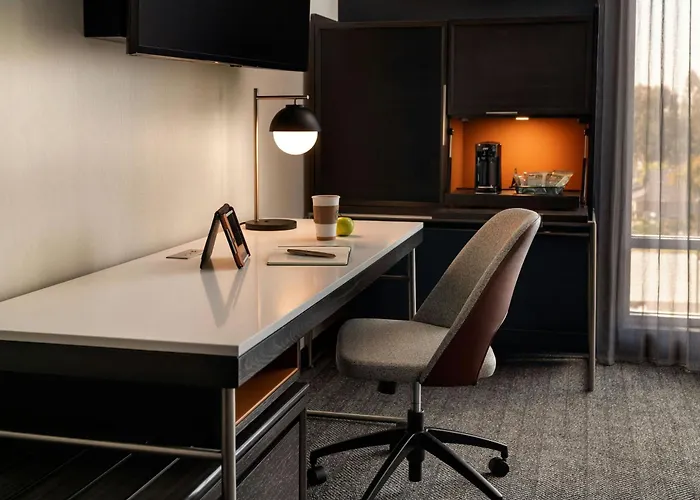 Courtyard By Marriott Cleveland Tn