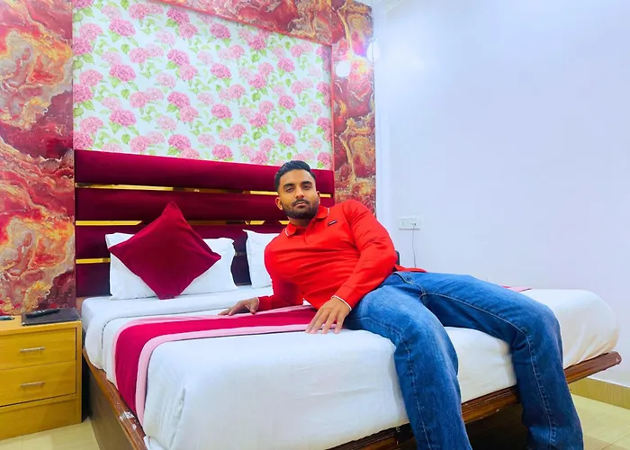Hotel Bala Ji International New Delhi Railway Station