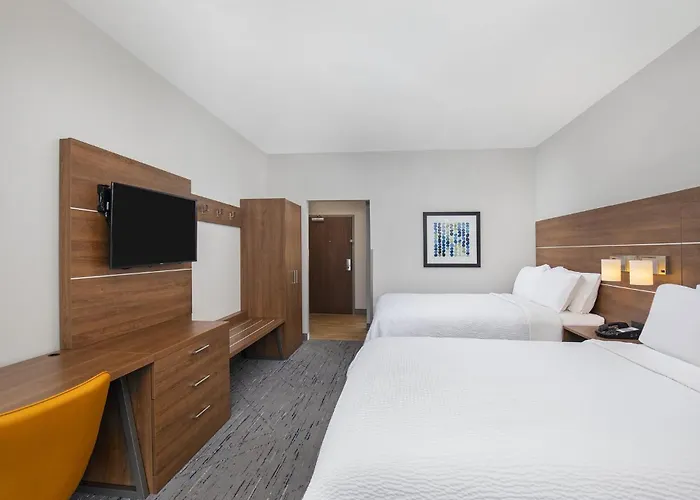 Holiday Inn Express & Suites - Carrollton West By Ihg