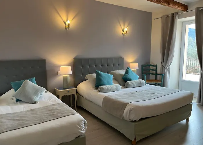 Logis Hotel La Bastide Des Monges