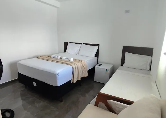 Suíte 24 família Praia de Leste