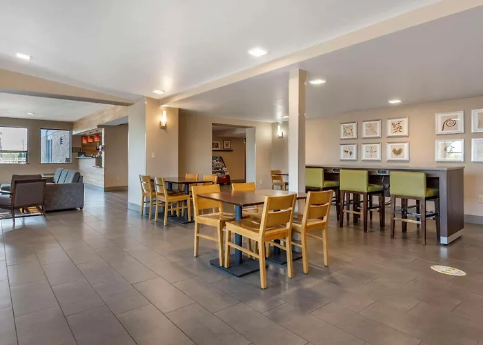 Comfort Inn & Suites Liverpool - Syracuse North