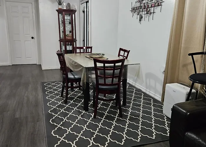Queen Bedroom