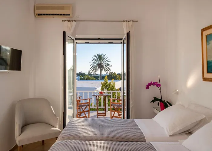 Doukissa Hotel - Parikia Town Centre