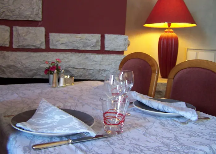 Hotel Restaurant Logis Hotellerie De Balajan
