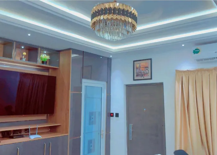 Kamara Lakeview Hotel