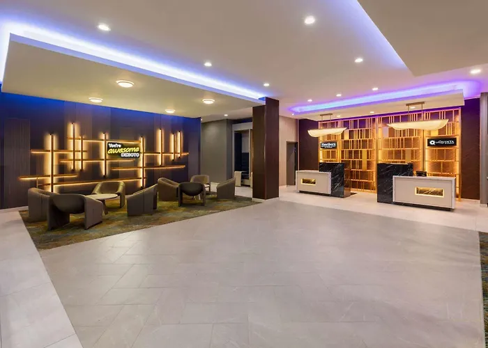 La Quinta Inn & Suites By Wyndham Desoto