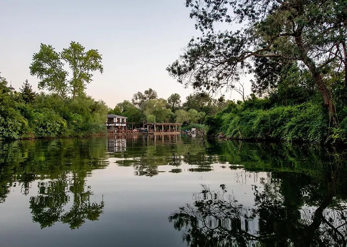 Wineport Lodge Agva Riverside Hotel & Winery