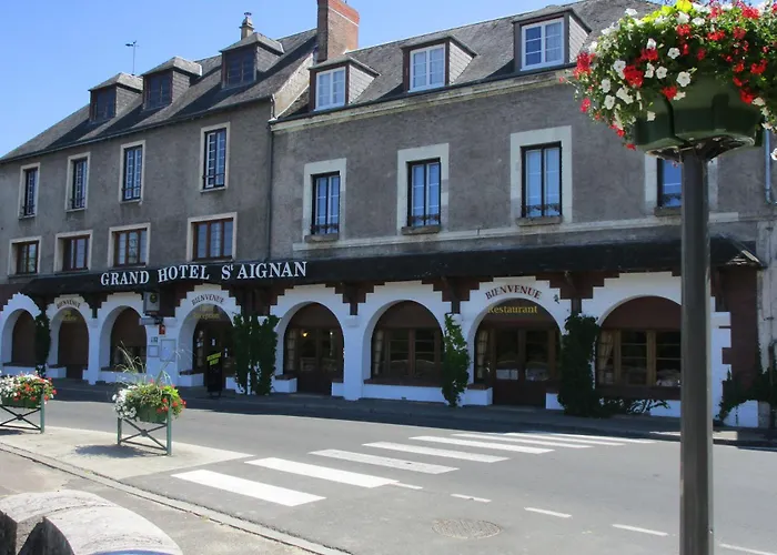 Grand Hotel Saint-Aignan
