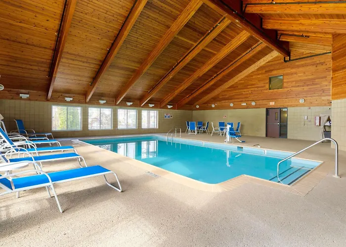 Comfort Inn & Suites Milford
