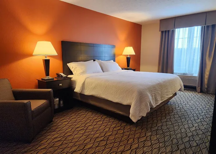 Holiday Inn Express Hotel & Suites Cadillac By Ihg