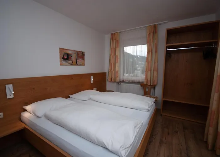 Aparthotel Garni Hofer Sexten