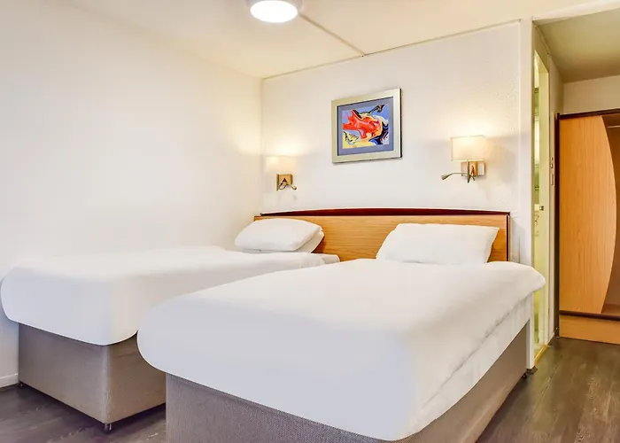 The Hotel Rafiya, Redditch