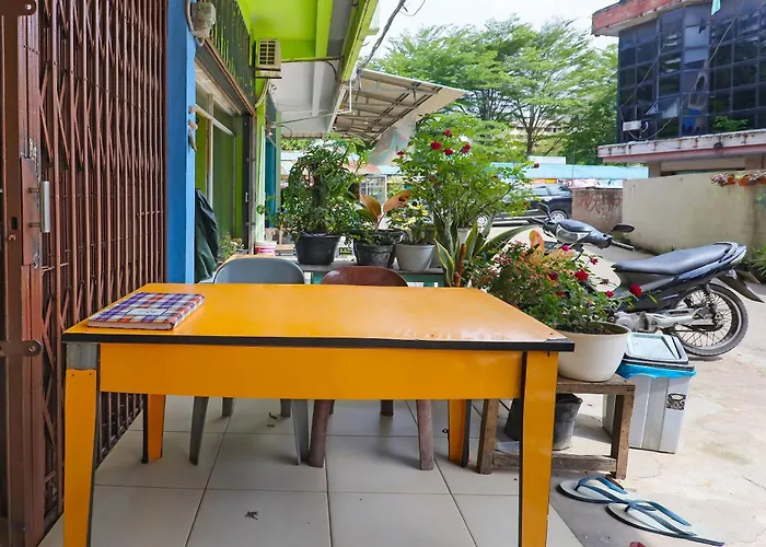 Hotel O Penginapan Lorranearpasar Oleh Oleh