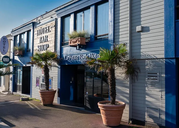 Logis Hotel - La Petite Rade