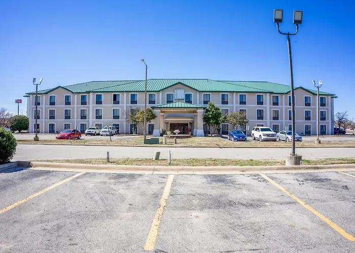 Ark Suites By Oyo Jonesboro I-555