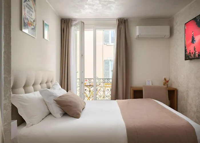 Hotel Des Congres Et Festivals